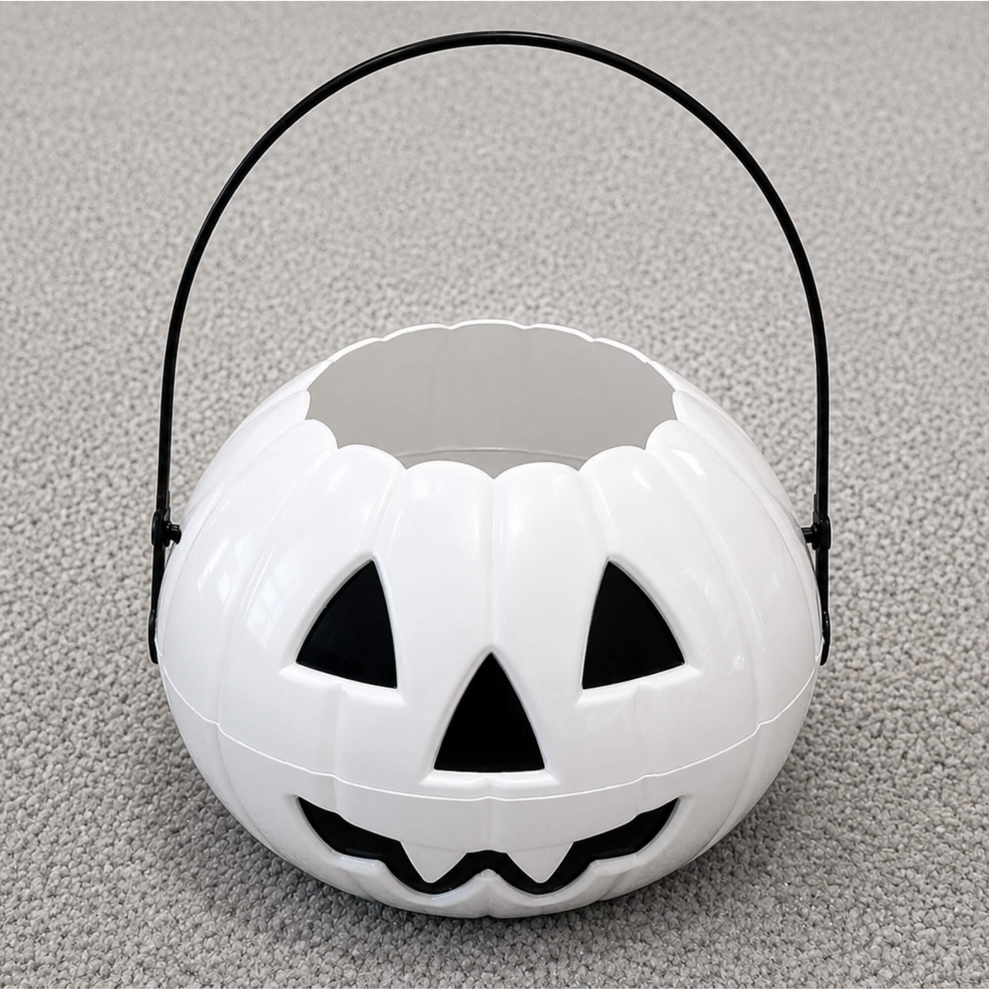 White Halloween trick-or-treat candy bucket